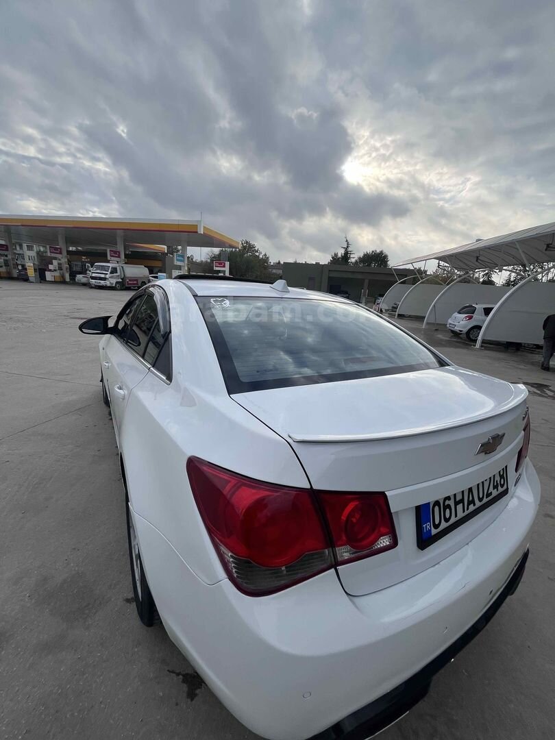 Sahibinden Chevrolet Cruze 1.6 LS 2010 Model Edirne 260.000 km Beyaz 3