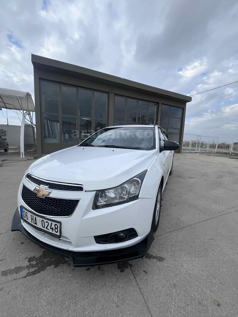 Sahibinden Chevrolet Cruze 1.6 LS 2010 Model Edirne 260.000 km Beyaz 4