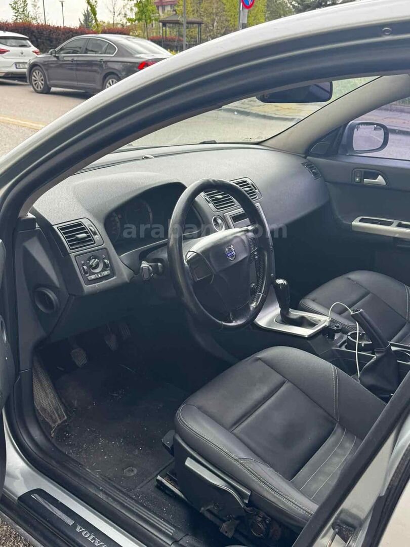 Sahibinden Volvo S40 1.6 D 2007 Model Ankara 410.000 km Gri (Gümüş) 7