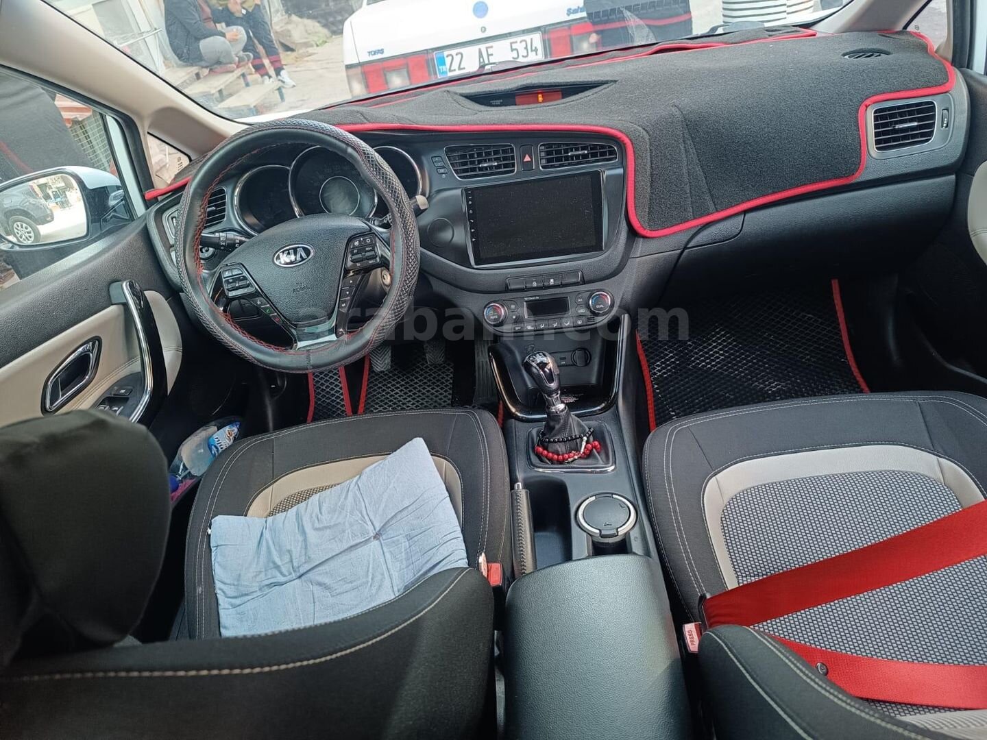 Sahibinden Kia Ceed 1.6 CRDi Concept 2012 Model Düzce 146.000 km Beyaz 4