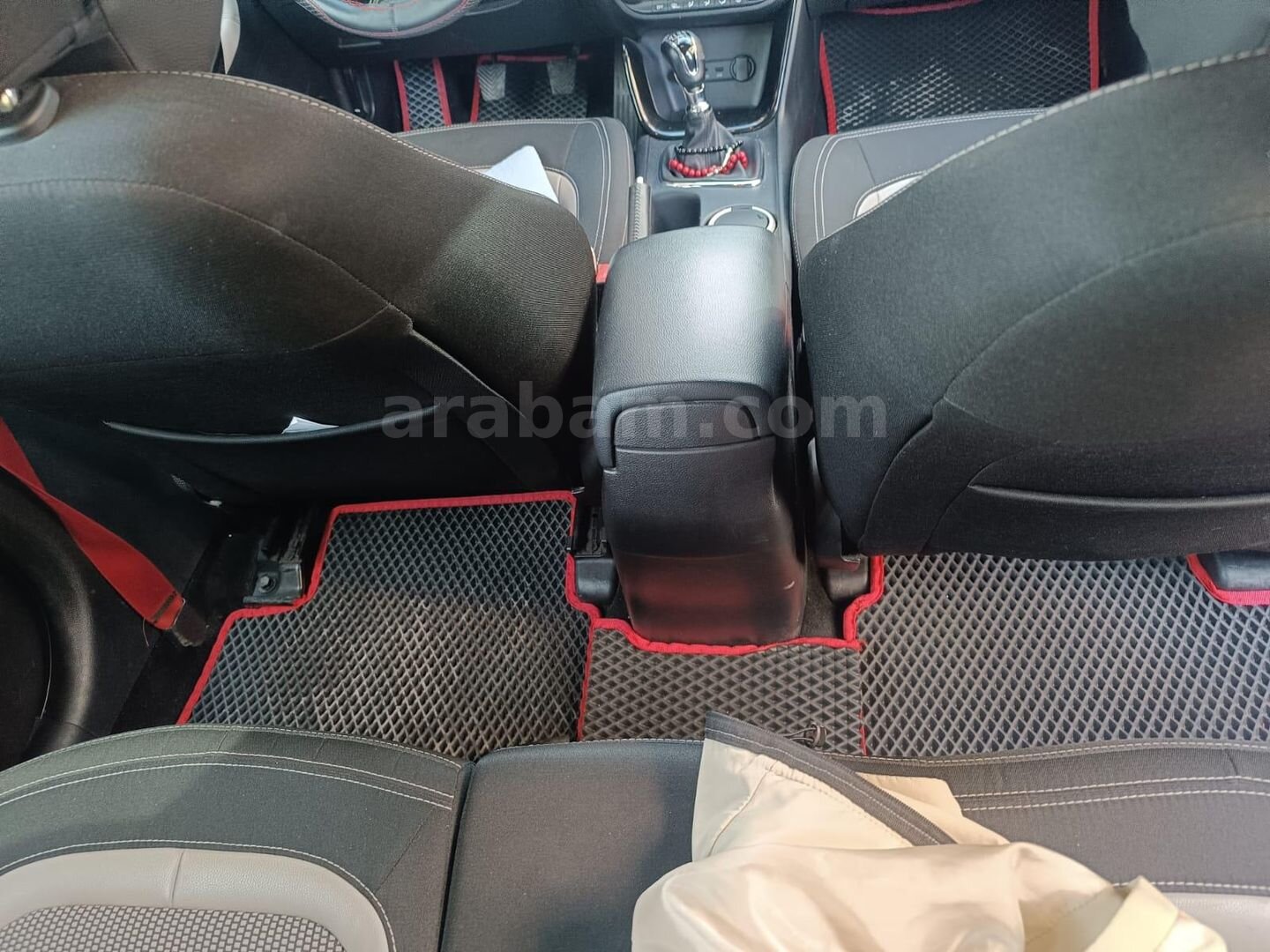 Sahibinden Kia Ceed 1.6 CRDi Concept 2012 Model Düzce 146.000 km Beyaz 3