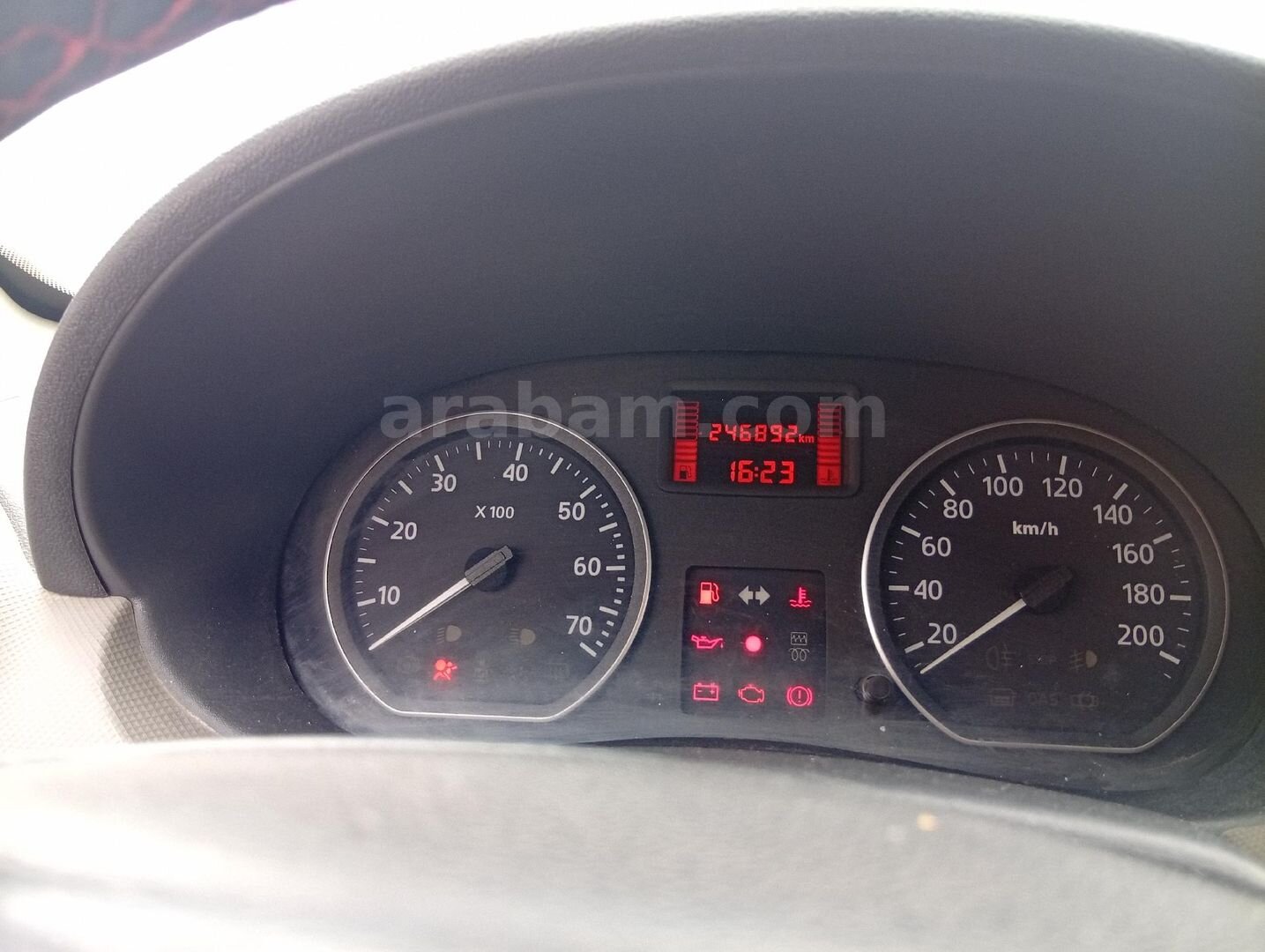 Sahibinden Dacia Sandero 1.4 Ambiance 2010 Model Yozgat 248.000 km Kırmızı 6