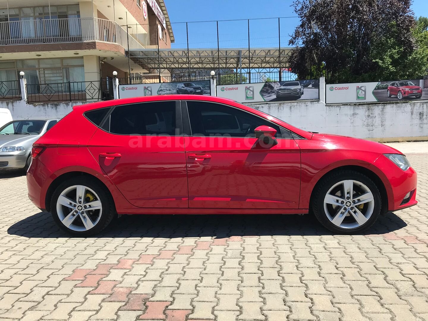 Galeriden Seat Leon 1.2 TSI Style 2015 Model Bursa 213.000 km Kırmızı 3