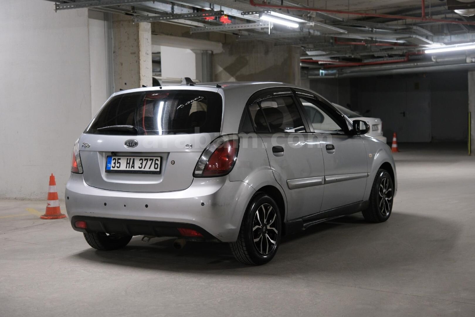 Sahibinden Kia Rio 1.4 GSL Trend 2011 Model İzmir 221.000 km Gri (metalik) 5