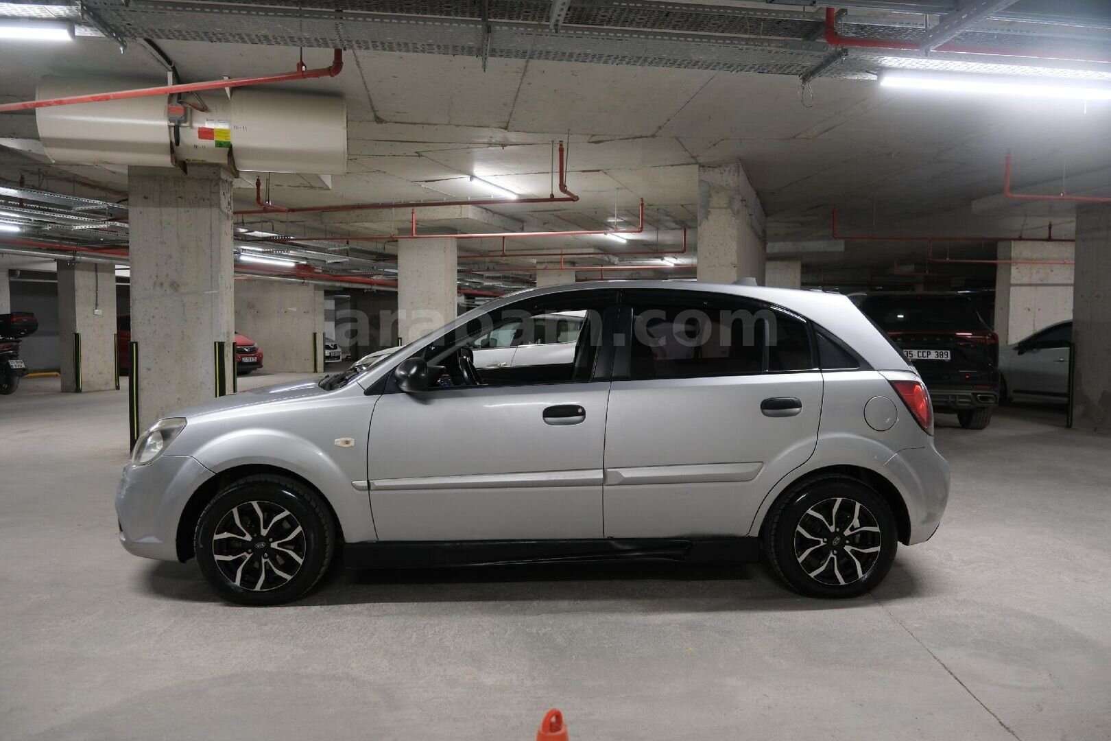 Sahibinden Kia Rio 1.4 GSL Trend 2011 Model İzmir 221.000 km Gri (metalik) 7