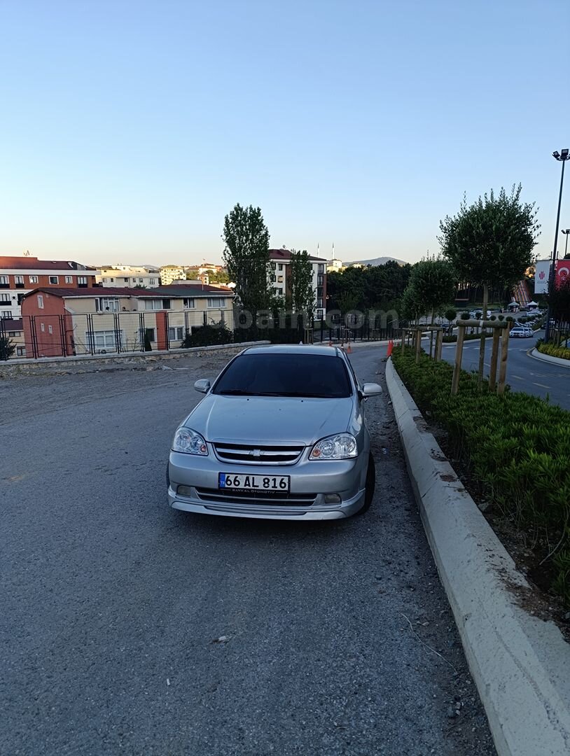 Sahibinden Chevrolet Lacetti 1.6 WTCC 2009 Model İstanbul 262.000 km Gri (Gümüş) 4