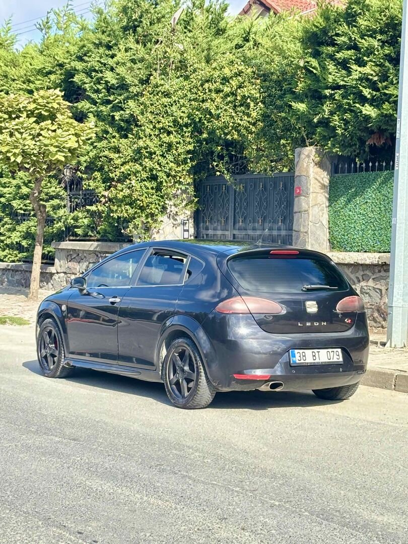 Sahibinden Seat Leon 1.6 Sport 2007 Model İstanbul 326.000 km Siyah 5