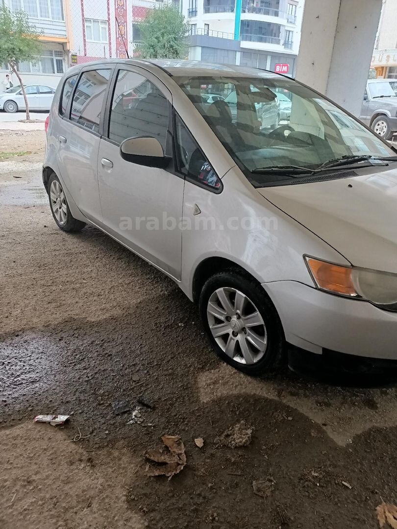 Sahibinden Mitsubishi Colt 1.3 Elegance 2011 Model Elazığ 193.000 km Gri (Gümüş) 4