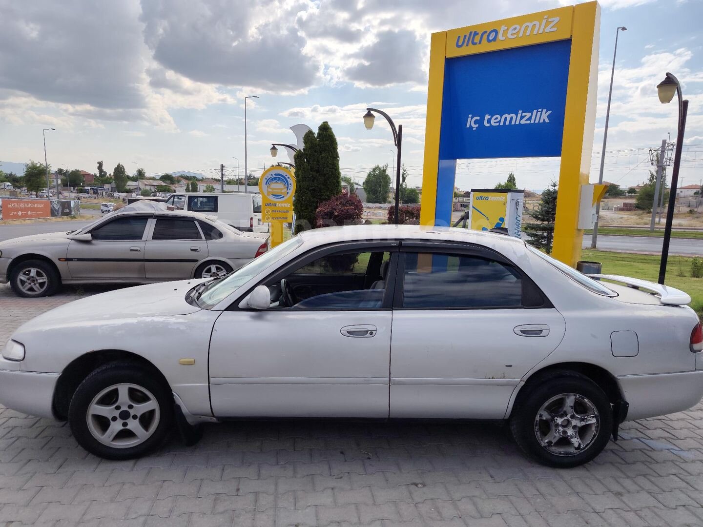 Sahibinden Mazda 626 2.0 1993 Model Kayseri 380.000 km Gri (Gümüş) 4