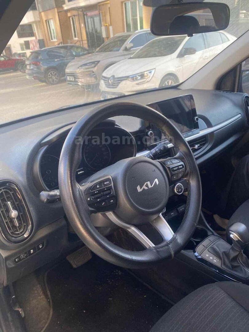 Sahibinden Kia Picanto 1.0 MPI 2023 Model Diyarbakır 35.000 km Beyaz 4