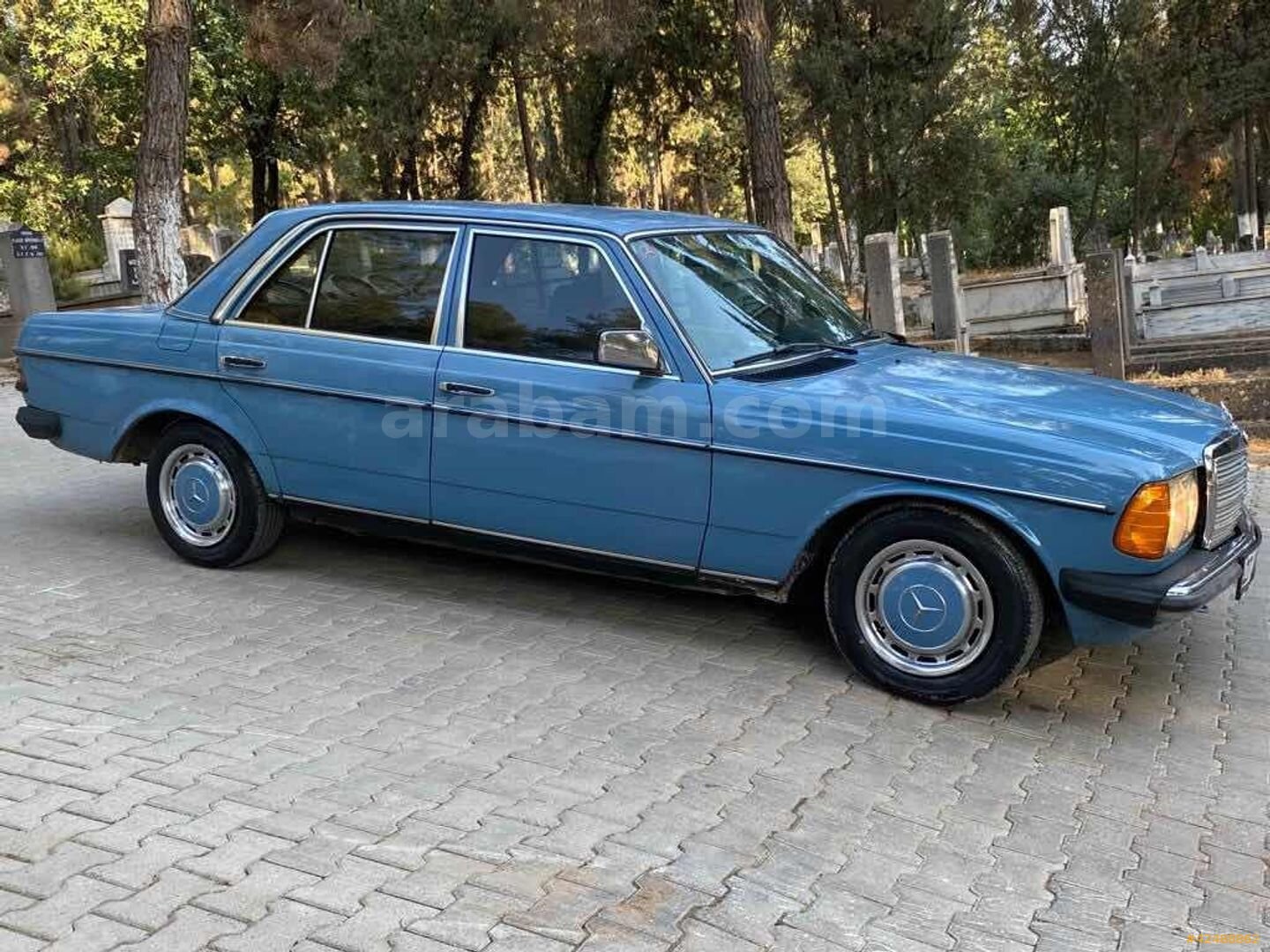 Galeriden Mercedes - Benz 240 D 1980 Model Gaziantep 380.000 km Mavi 6