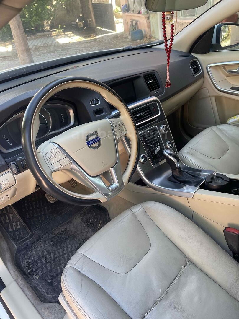 Sahibinden Volvo S60 2.0 D Advance 2015 Model Mardin 288.450 km Beyaz 7