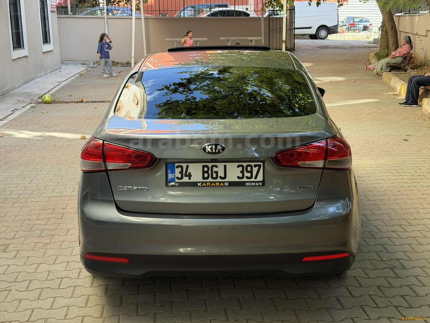 Galeriden Kia Cerato 1.6 CRDi Concept Plus 2017 Model İstanbul 239.000 km Füme 7