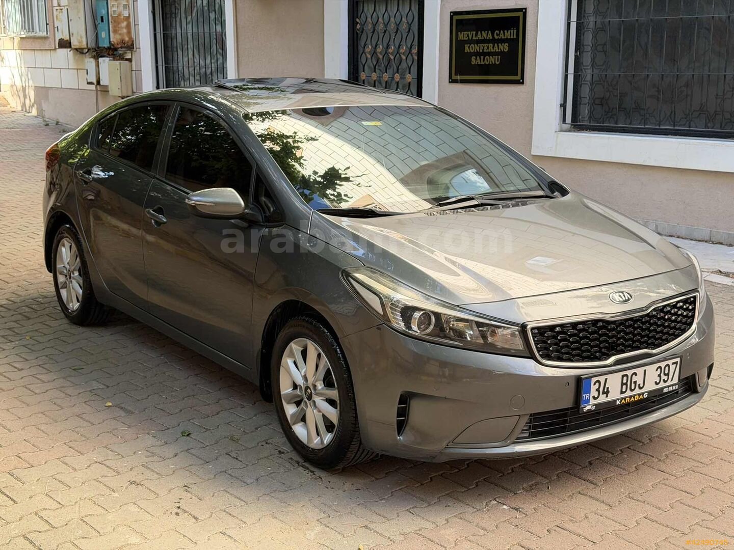 Galeriden Kia Cerato 1.6 CRDi Concept Plus 2017 Model İstanbul 239.000 km Füme 3