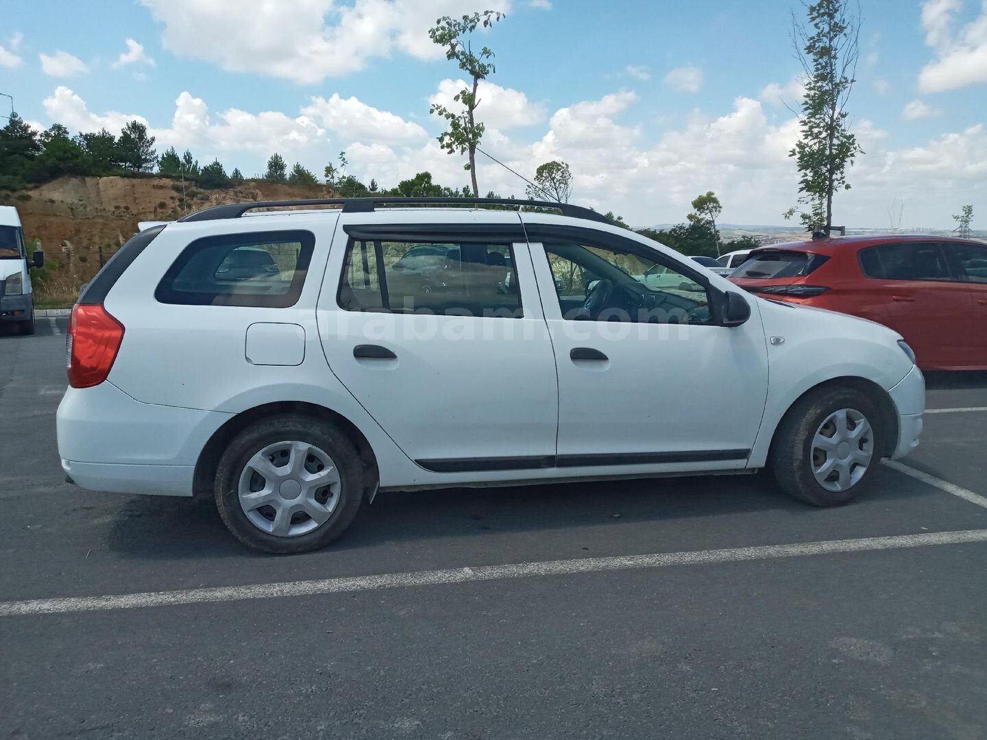 Sahibinden Dacia Logan 1.5 dCi MCV Ambiance 2014 Model İstanbul 127.000 km Beyaz 3