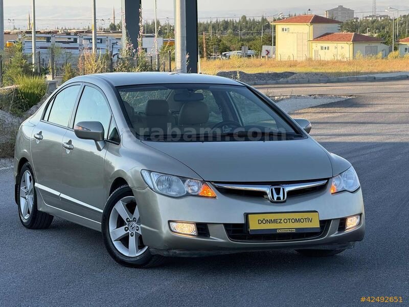 Galeriden Honda Civic 1.6i VTEC Premium 2009 Model Nevşehir 242.000 km Siyah