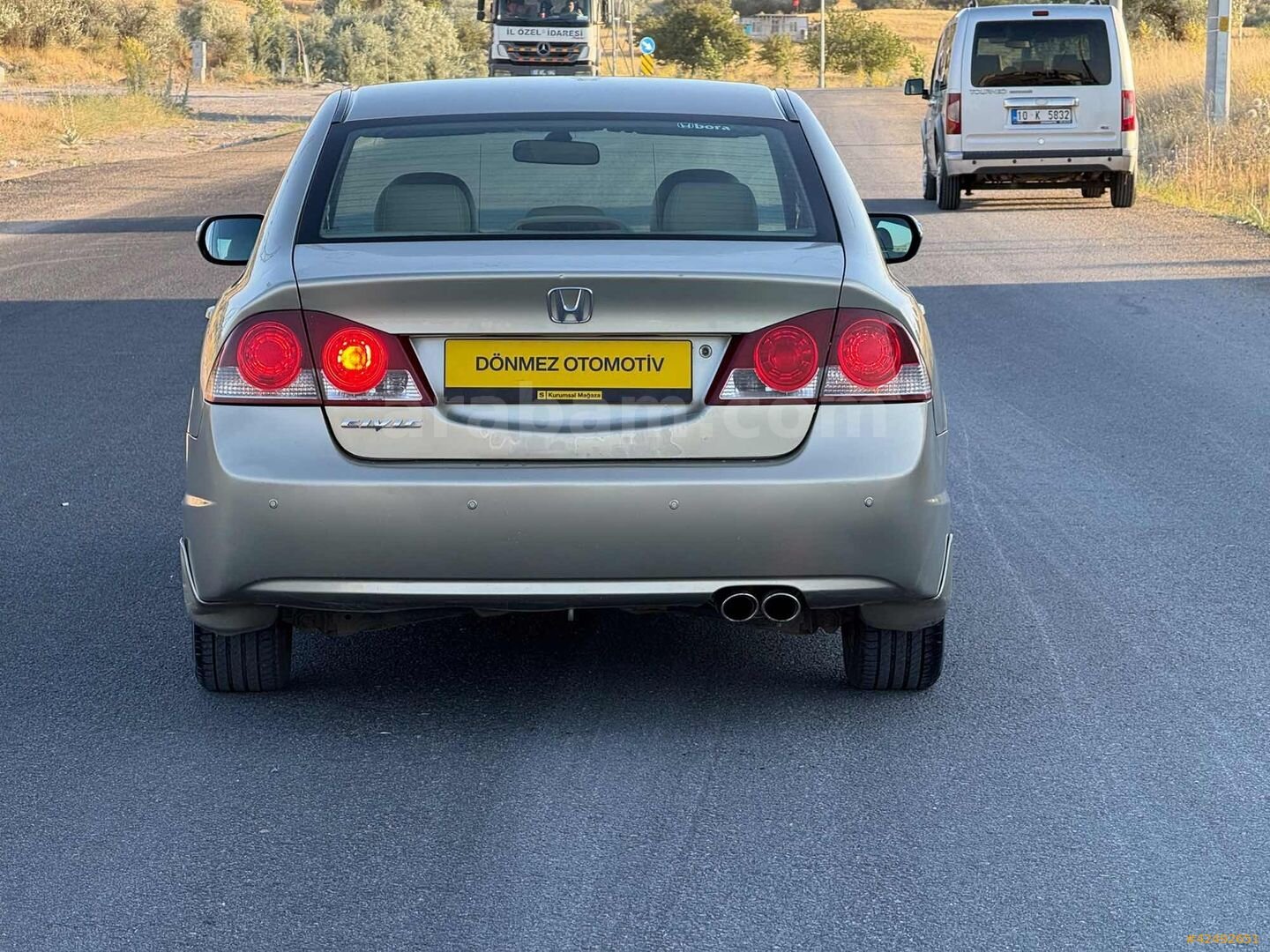 Galeriden Honda Civic 1.6i VTEC Premium 2009 Model Nevşehir 242.000 km Siyah 3