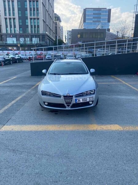 Sahibinden Alfa Romeo 159 1.9 JTD Distinctive 2007 Model İstanbul 283.000 km Gri