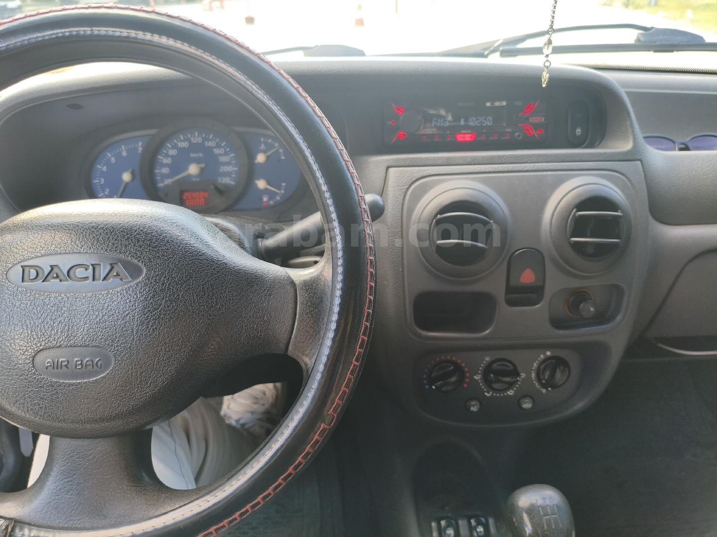 Sahibinden Dacia Solenza 1.4 Rapsodie 2004 Model Samsun 255.000 km Gri 6