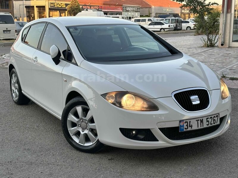 Galeriden Seat Leon 1.6 Stylance 2009 Model Aksaray 153.000 km Beyaz