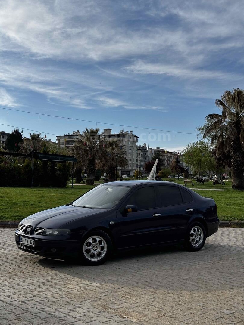 Sahibinden Seat Toledo 1.6 Signo 2001 Model Gaziantep 350.000 km Lacivert 2
