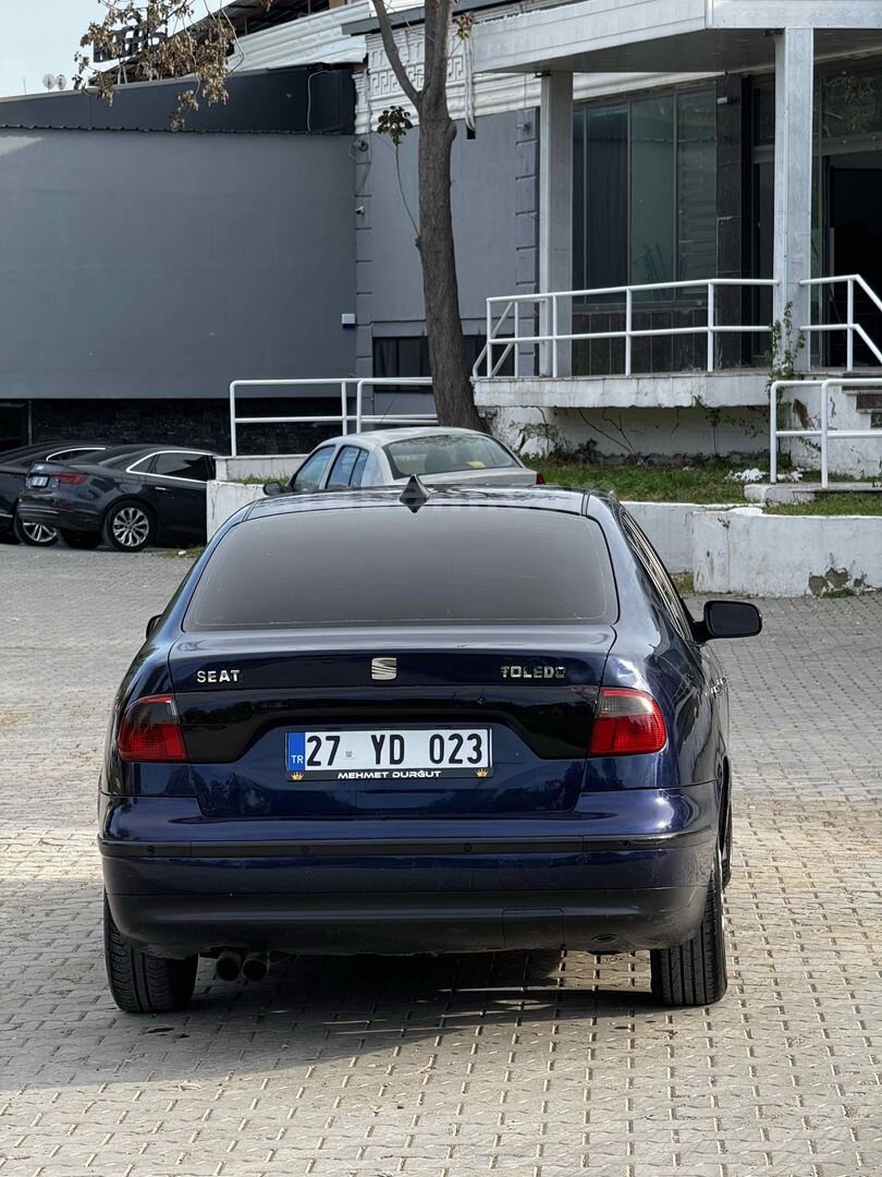 Sahibinden Seat Toledo 1.6 Signo 2001 Model Gaziantep 350.000 km Lacivert 5