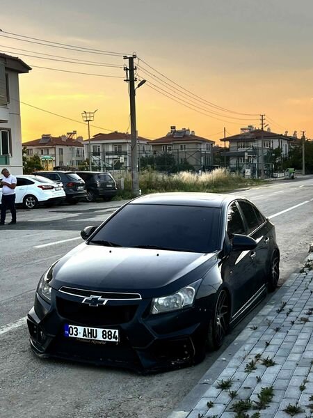 Sahibinden Chevrolet Cruze 1.6 2011 Model Afyonkarahisar 210.000 km Siyah 1