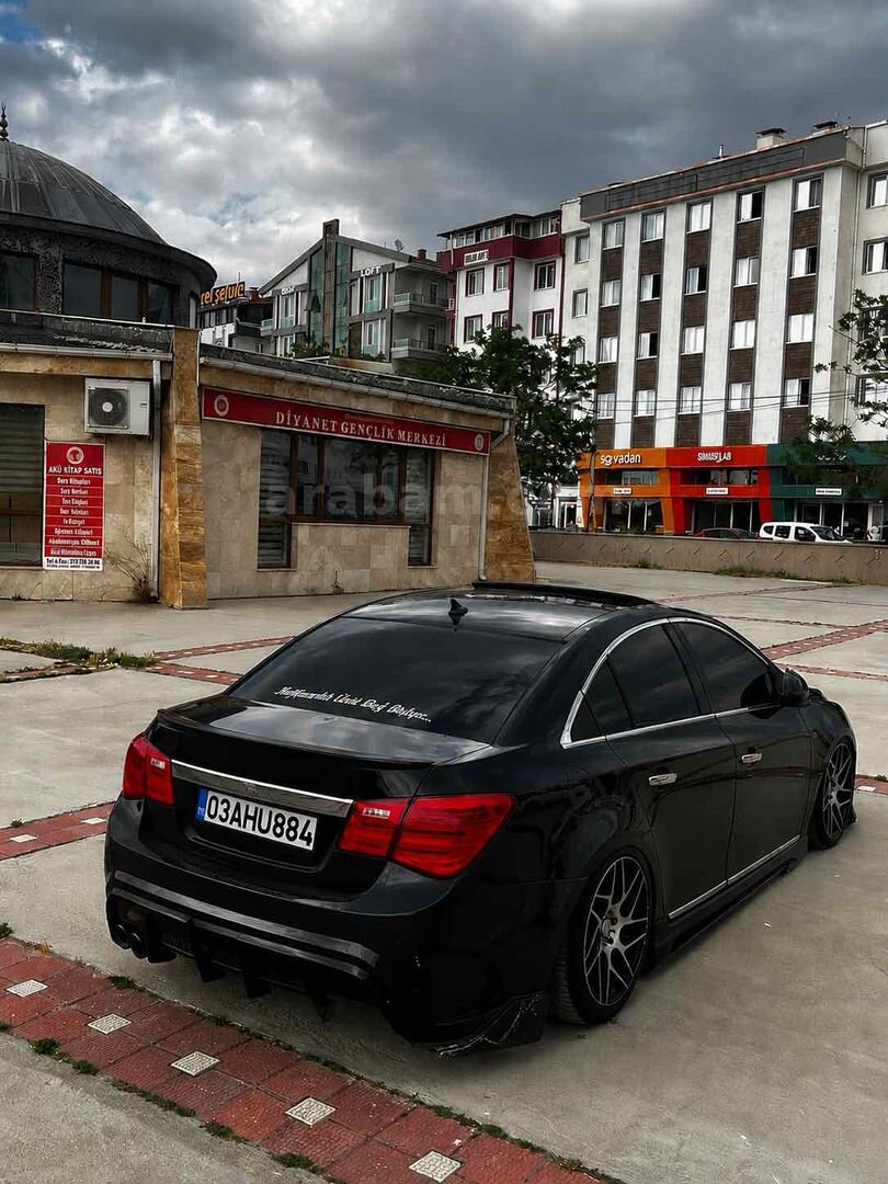 Sahibinden Chevrolet Cruze 1.6 2011 Model Afyonkarahisar 210.000 km Siyah 3