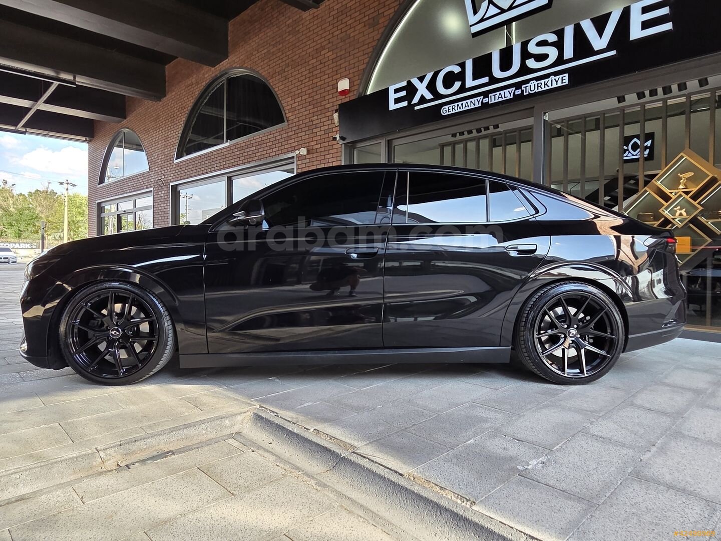 Galeriden TOGG T10F V2 Uzun Menzil 2025 Model Aksaray 13.000 km Siyah 1