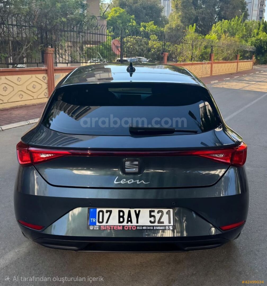 Galeriden Seat Leon 1.0 eTSI Style 2022 Model Antalya 99.800 km Lacivert 7