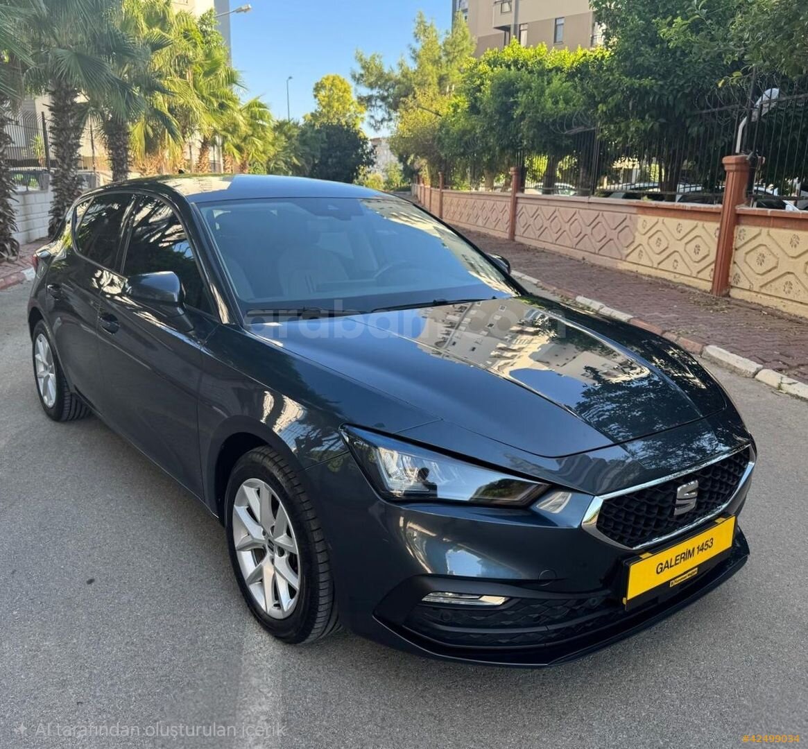 Galeriden Seat Leon 1.0 eTSI Style 2022 Model Antalya 99.800 km Lacivert 3