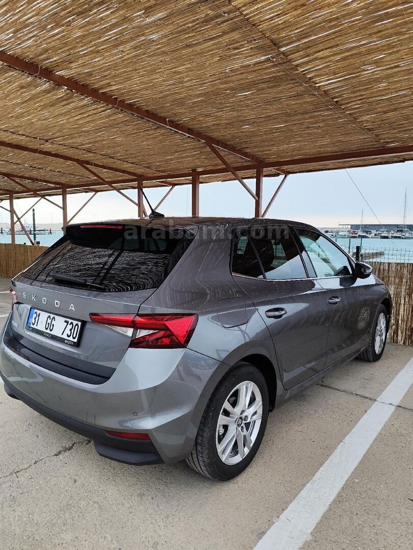 Sahibinden Skoda Fabia 1.0 TSI Premium 2025 Model Hatay 21.000 km Füme 5
