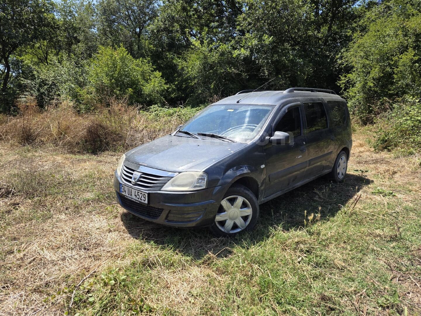 Sahibinden Dacia Logan 1.5 dCi MCV Ambiance 2011 Model Sakarya 327.000 km Füme 2