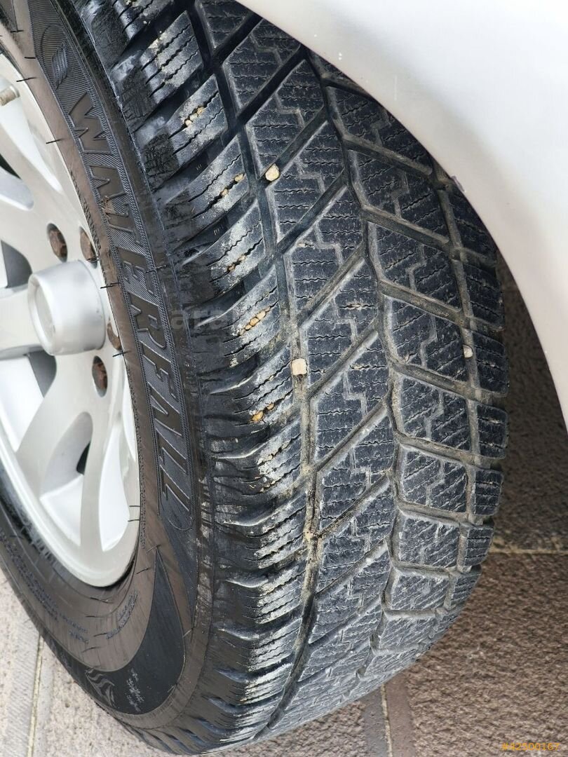 ""K.TAKSİT KLİMALI TANK GİBİ PİCK-UP 2.4 4X2 LASTİK SIFIR"" 5