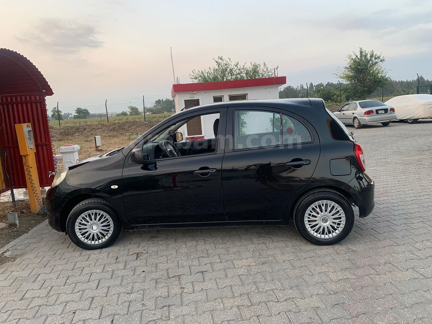 Sahibinden Nissan Micra 1.2 Passion 2011 Model Bursa 85.000 km Siyah 5