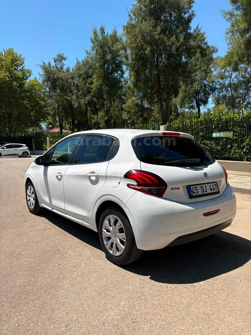 Sahibinden Peugeot 208 1.4 HDi Active 2015 Model Manisa 189.005 km Beyaz 6