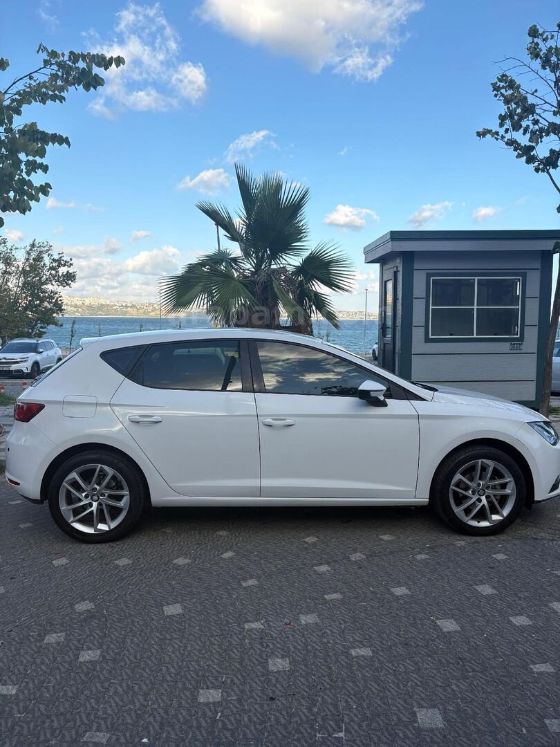 Sahibinden Seat Leon 1.2 TSI Style 2015 Model İstanbul 183.000 km Beyaz 2