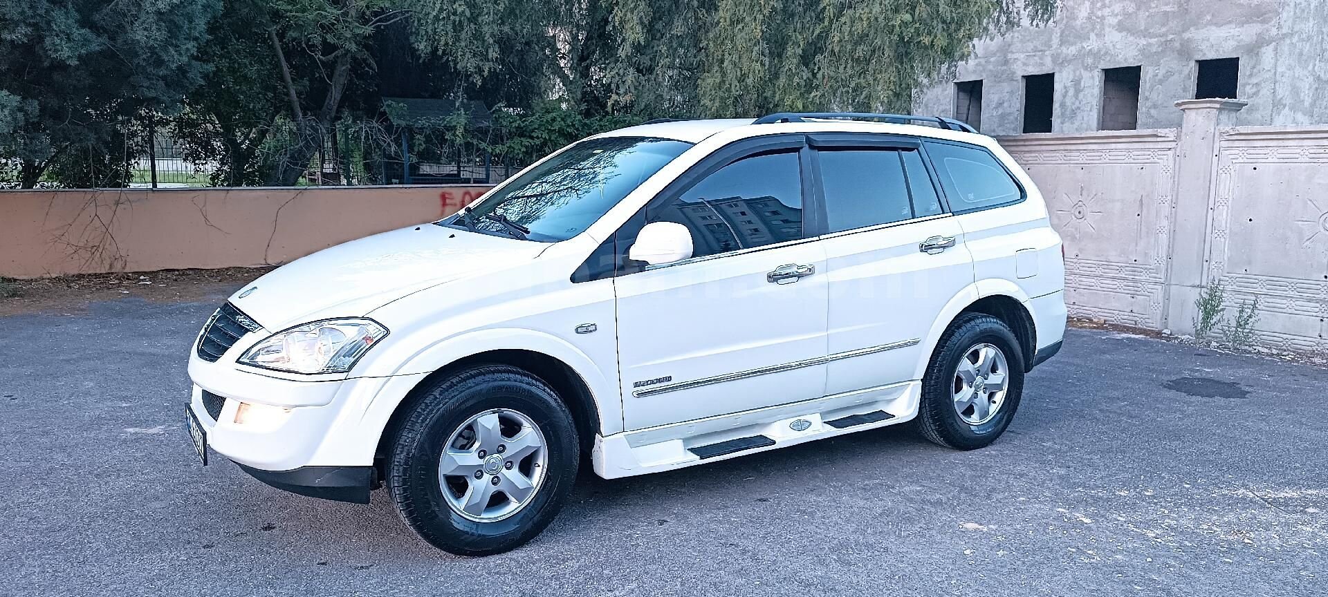 Sahibinden KGM SsangYong Kyron 2.0 L XDI Modes 4x2 2010 Model Adana 223.000 km Beyaz 3