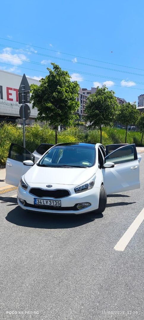 Sahibinden Kia Ceed 1.6 CRDi Concept Plus 2015 Model İstanbul 151.000 km Beyaz 1