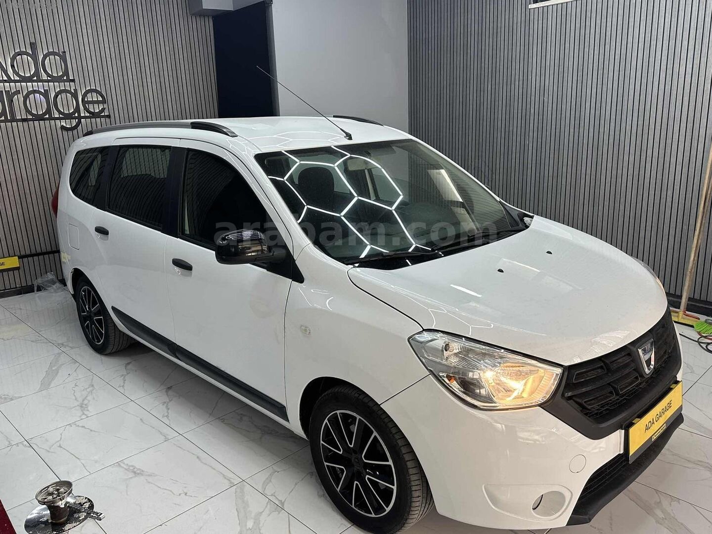 Galeriden Dacia Lodgy 1.5 BlueDCI Laureate 2020 Model Tekirdağ 217.000 km Beyaz 3
