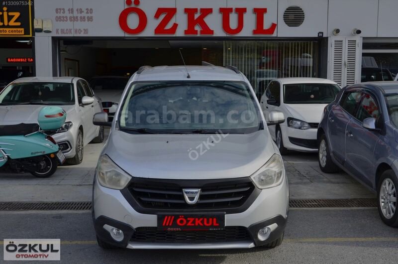 Galeriden Dacia Lodgy 1.5 dCi Stepway 2015 Model İstanbul 299.000 km Gri