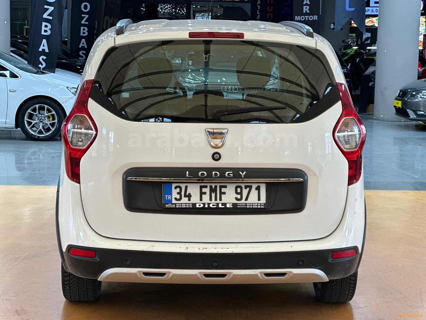 Galeriden Dacia Lodgy 1.5 BlueDCI Stepway 2022 Model İstanbul 96.500 km Beyaz 7