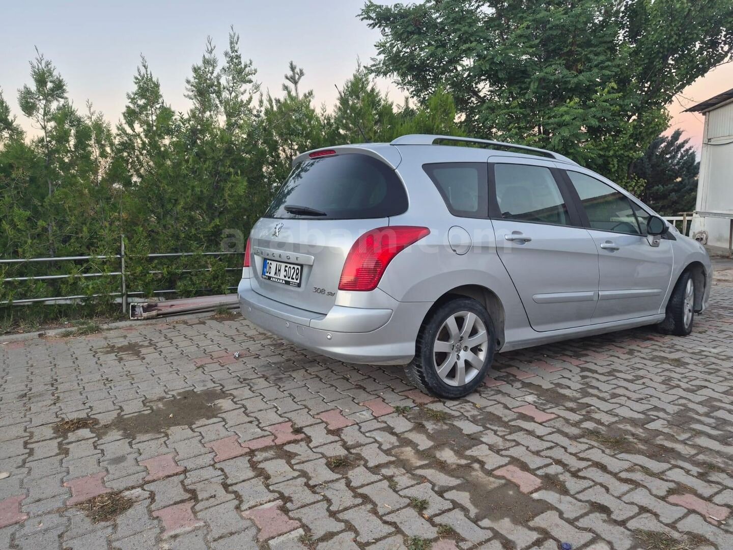 Sahibinden Peugeot 308 1.6 HDi Premium 2009 Model Ankara 151.000 km Gri (Gümüş) 4