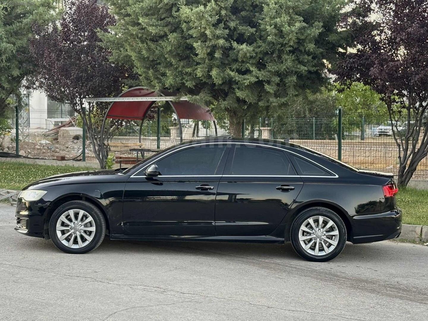 Galeriden Audi A6 Sedan 2.0 TDI Quattro 2016 Model Elazığ 299.800 km Siyah 6
