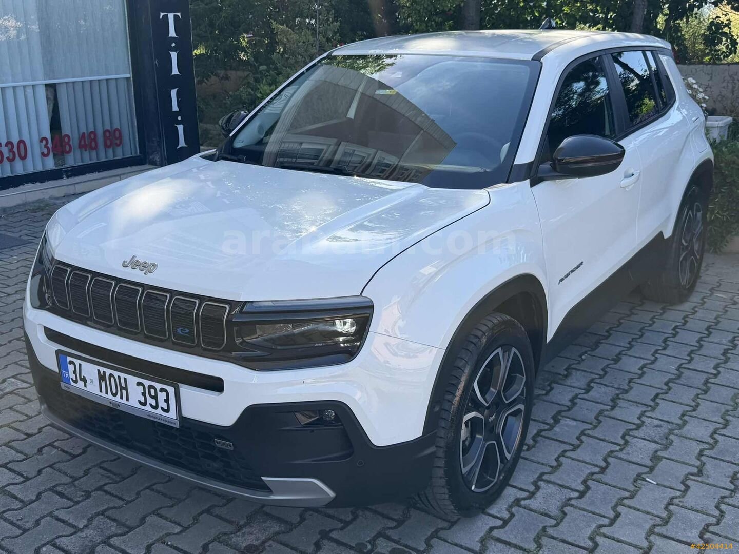 Galeriden Jeep Avenger Electric Summit 2024 Model İstanbul 15.000 km Beyaz 6