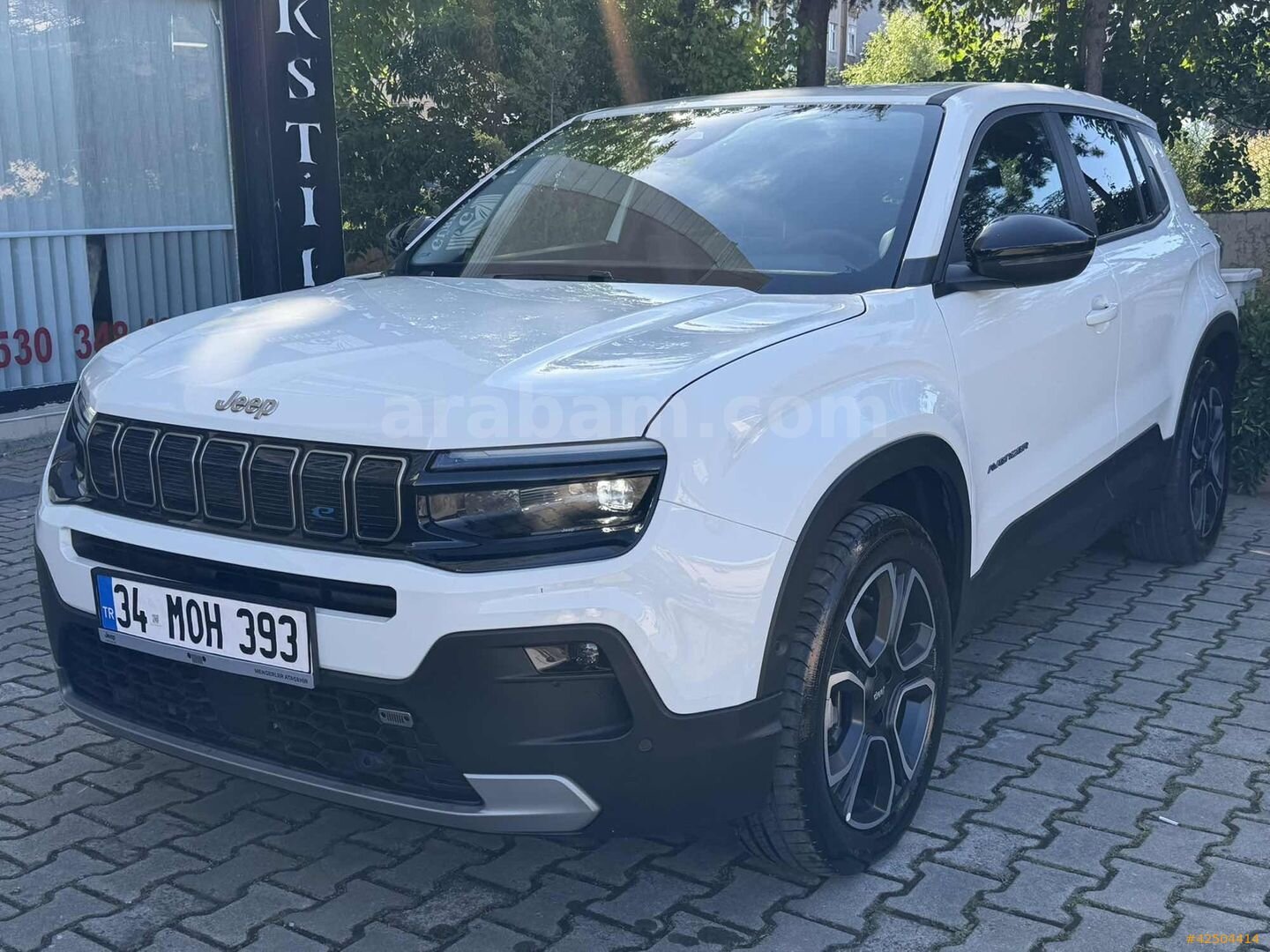 Galeriden Jeep Avenger Electric Summit 2024 Model İstanbul 15.000 km Beyaz 5