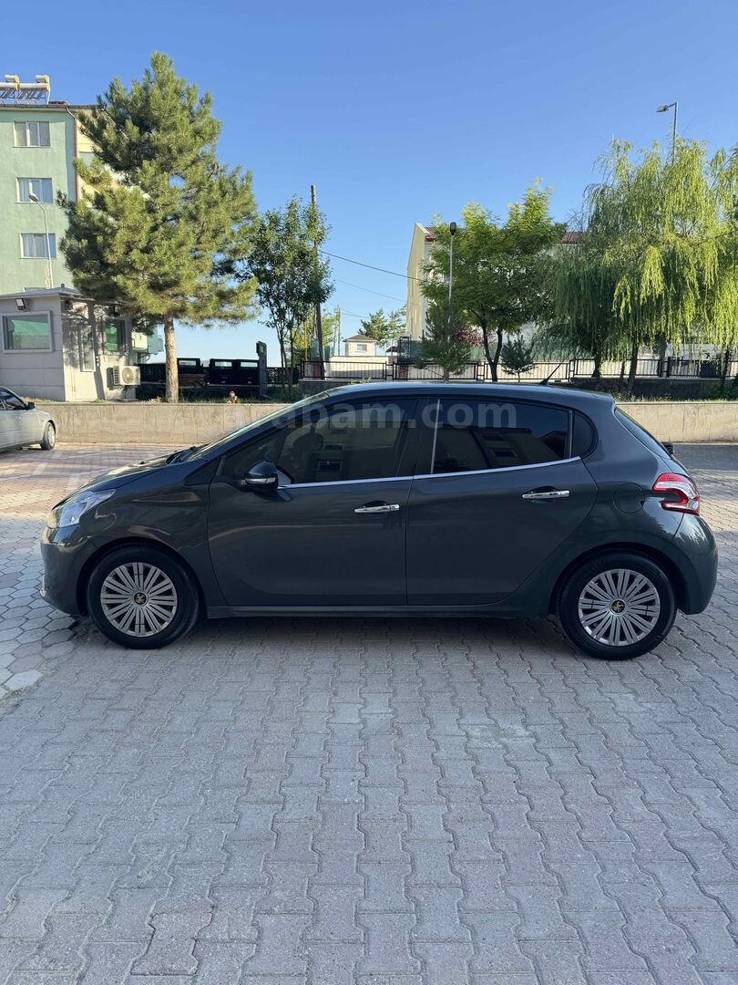 Sahibinden Peugeot 208 1.0 VTi Access 2013 Model Sivas 225.000 km Gri (titanyum) 5