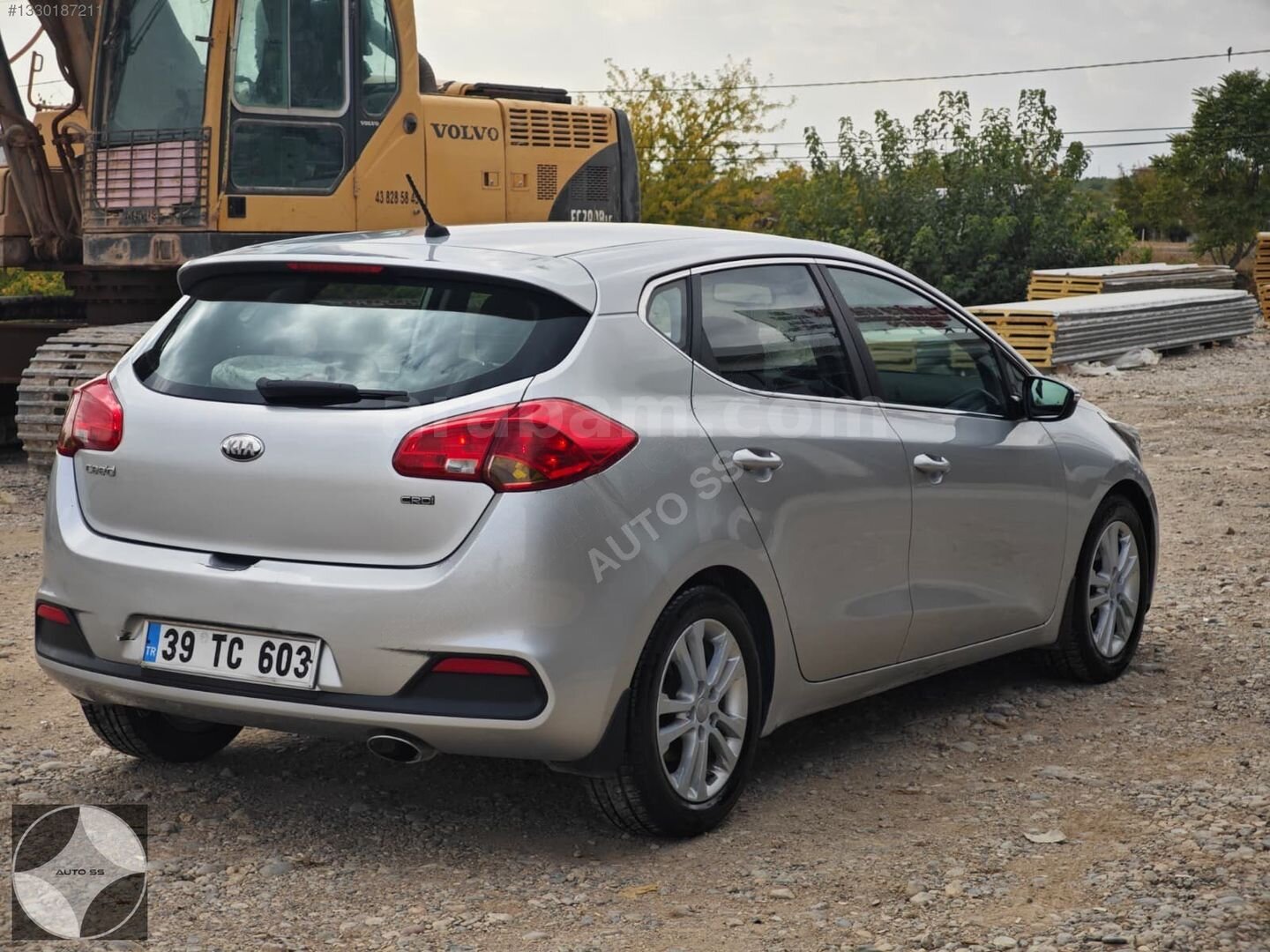 Galeriden Kia Ceed 1.6 CRDi Concept 2012 Model Malatya 237.000 km Gri 4