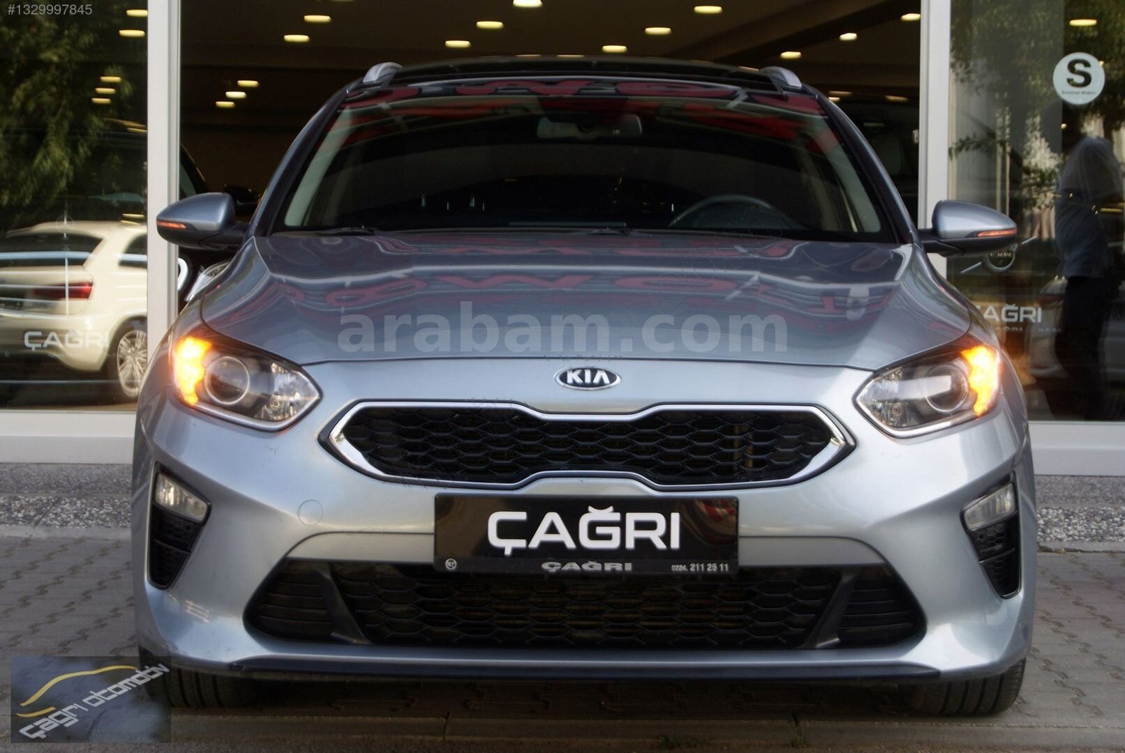 Galeriden Kia Ceed 1.6 CRDi Prestige SW 2020 Model Bursa 135.000 km Gri 1