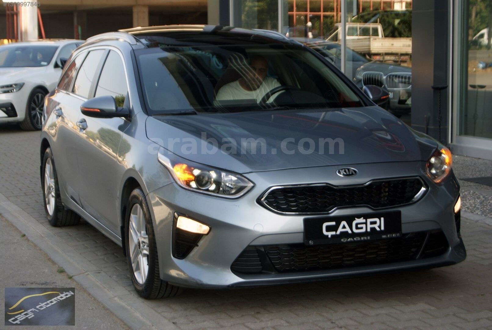Galeriden Kia Ceed 1.6 CRDi Prestige SW 2020 Model Bursa 135.000 km Gri 4